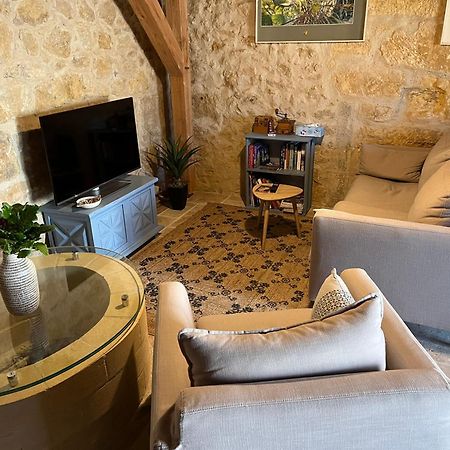 La Maison Du Puit Castels Екстериор снимка